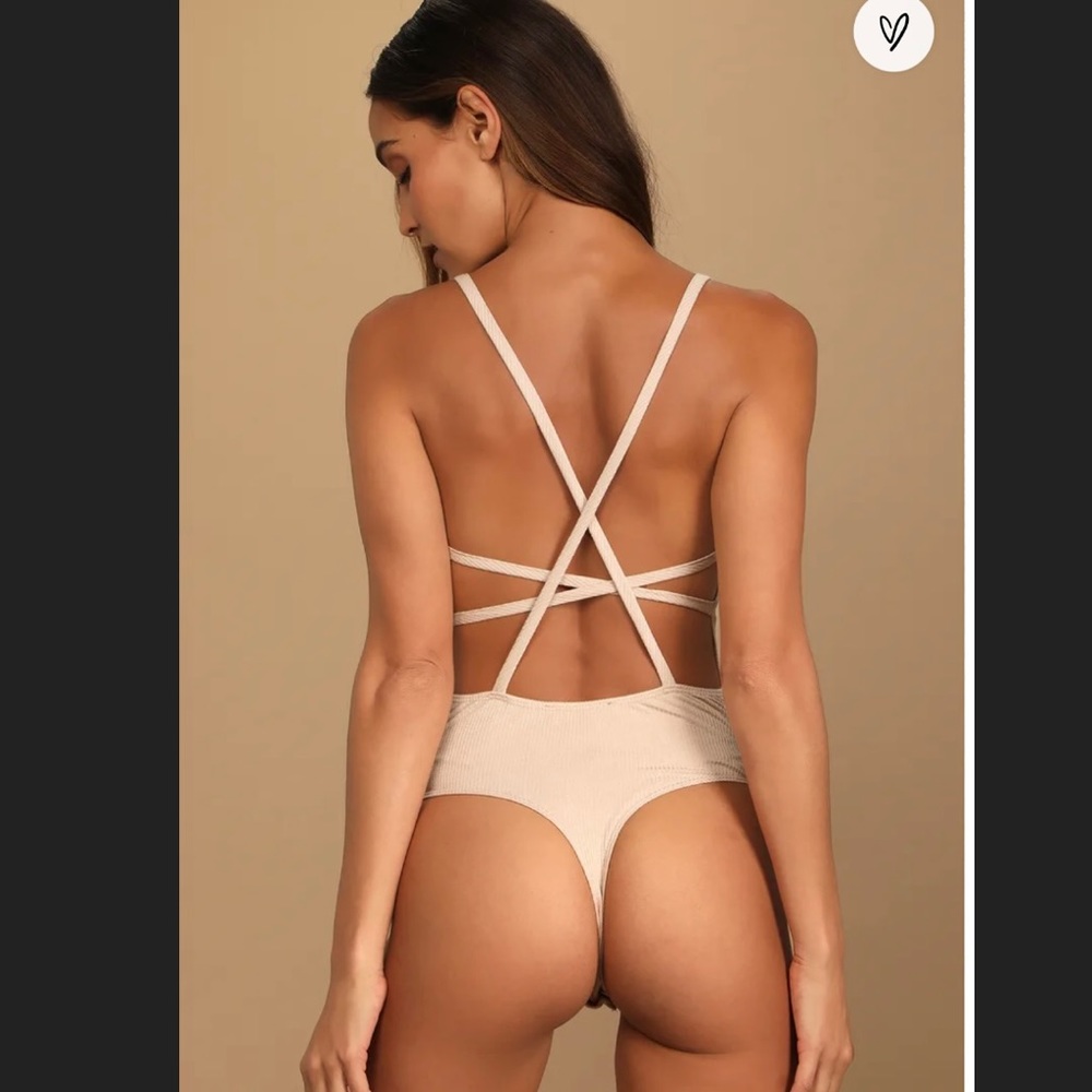 Beige Ribbed Strappy Backless Bodysuit - Picture 5 of 8
